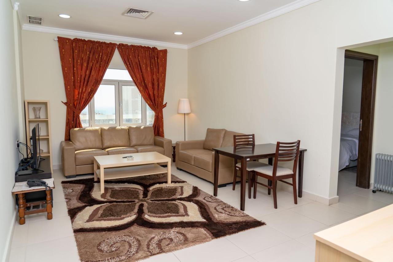 Zodiac Hotel Apartments Fahaheel Kuvait Kültér fotó